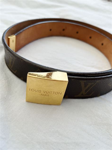 louis vuitton bælte dame|louis vuitton leather keychain.